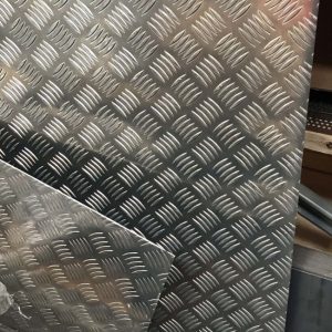 Thép tấm Gân Chống Trượt dày 2mm